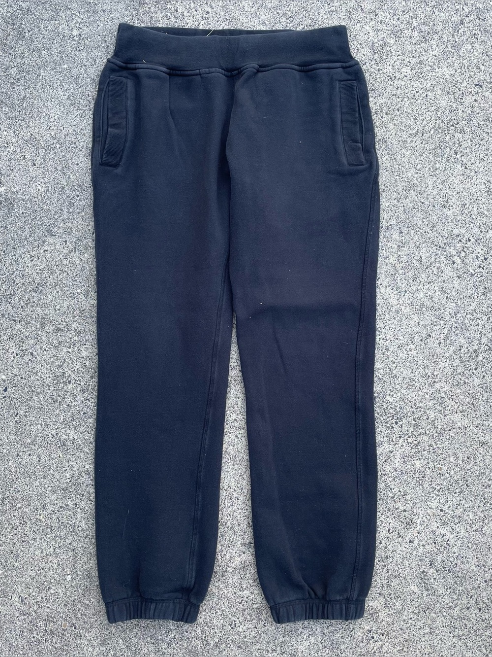 Black Footlocker heavyweight sweatpants medium